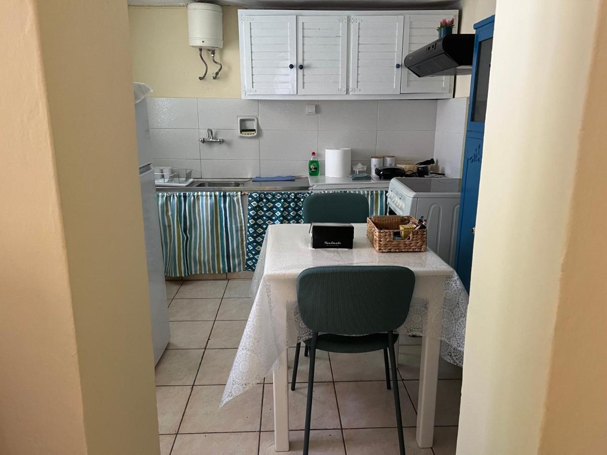 CorinthYiayia Katina'S Houseアパートメント エクステリア 写真