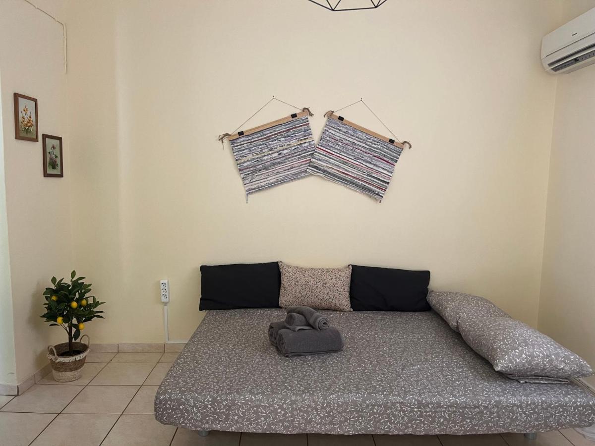 CorinthYiayia Katina'S Houseアパートメント エクステリア 写真