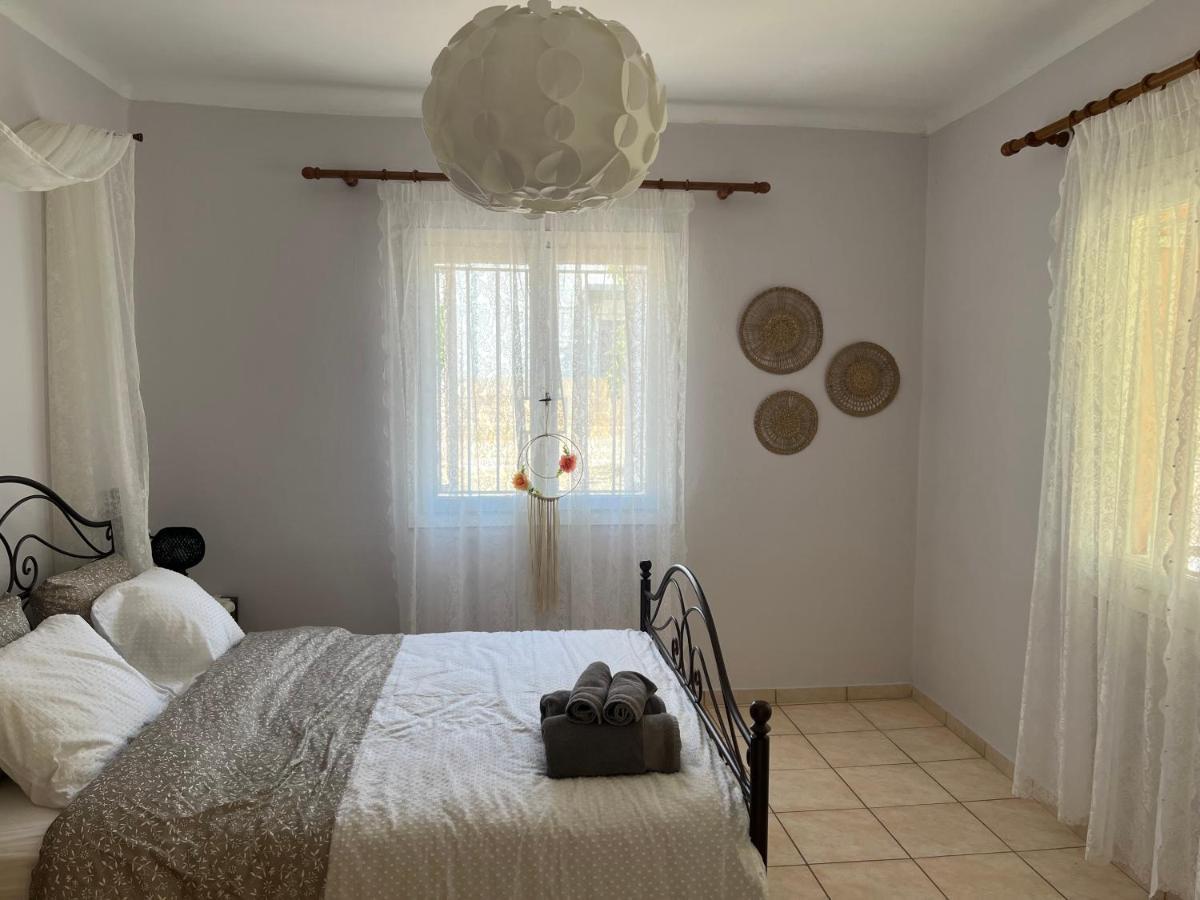 CorinthYiayia Katina'S Houseアパートメント エクステリア 写真
